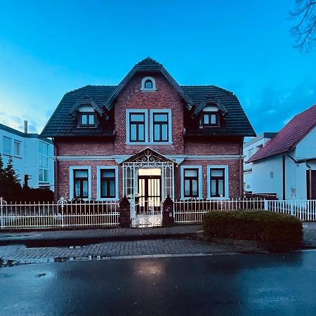 Leben & Wohnen In Einer Historischen Villa Bad Oeynhausen Exterior photo
