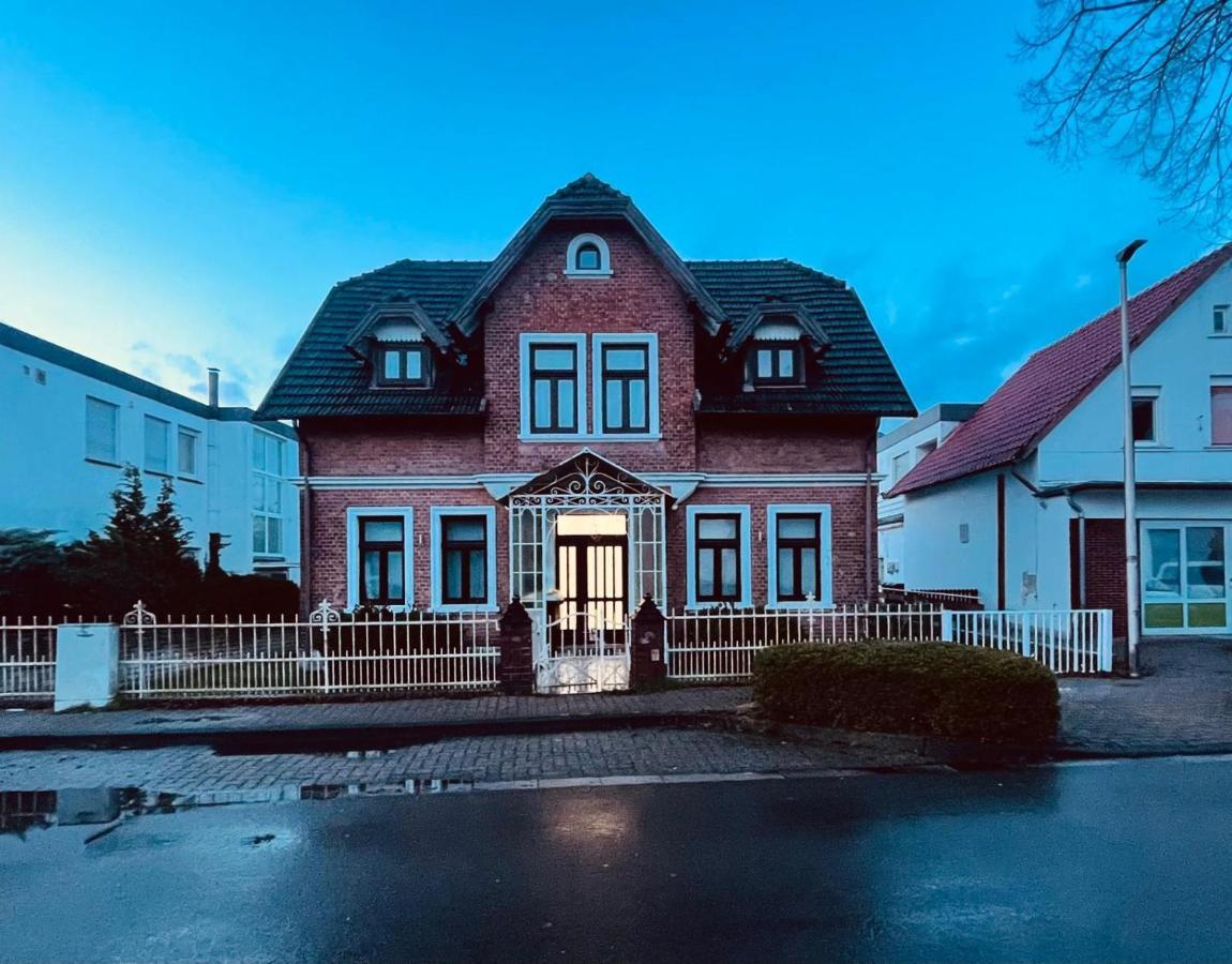 Leben & Wohnen In Einer Historischen Villa Bad Oeynhausen Exterior photo